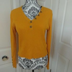 Size Large Divided Mustard Sweater Top
